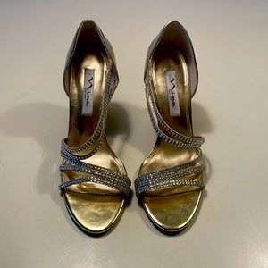Gold, like new heels with rinestones